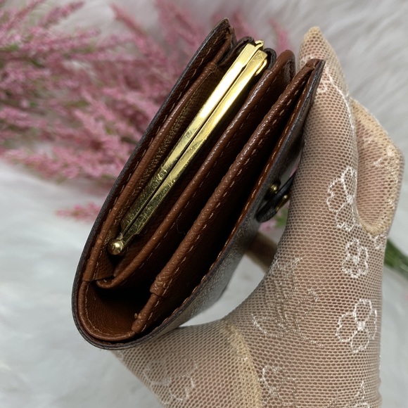 067 Authentic Louis Vuitton Monogram Kiss Lock Wallet Datecode: SB1005 - Picture 4 of 12